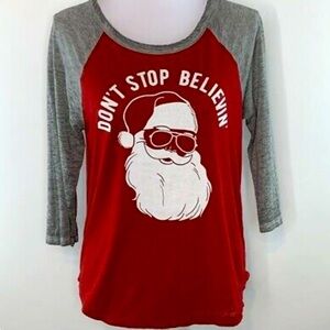 NWOT FIFTH SUN “Don’t Stop Believin” Distressed Baseball Style Christmas Tee